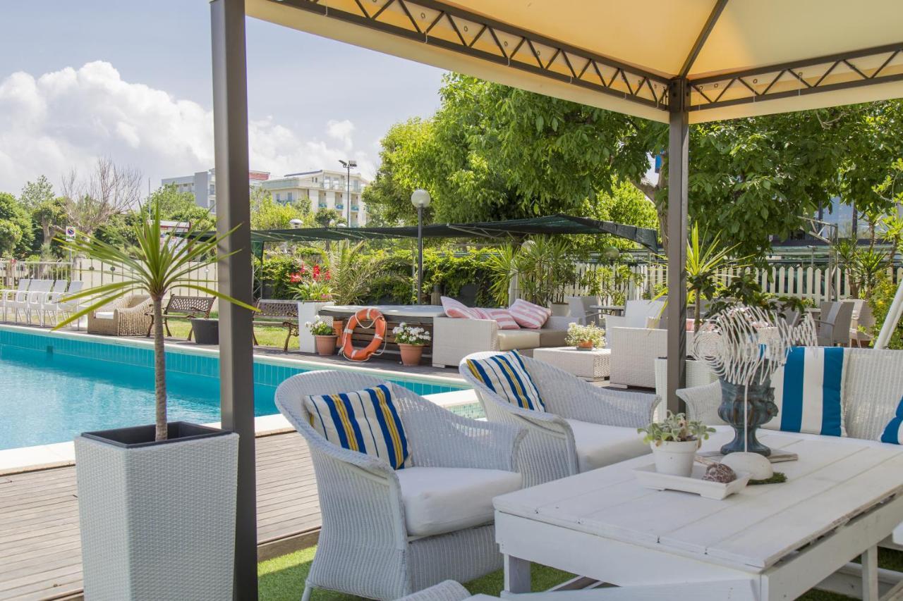 Hotel Alba Misano Adriatico Dış mekan fotoğraf