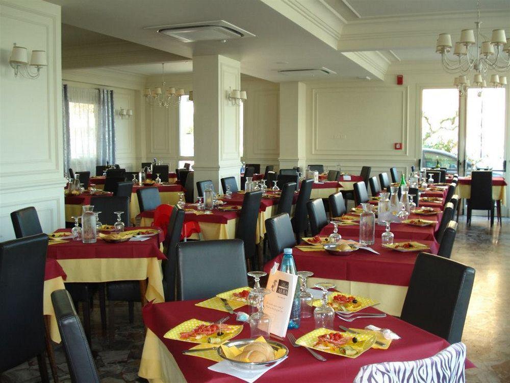 Hotel Alba Misano Adriatico Dış mekan fotoğraf
